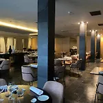 Hotell De 4*