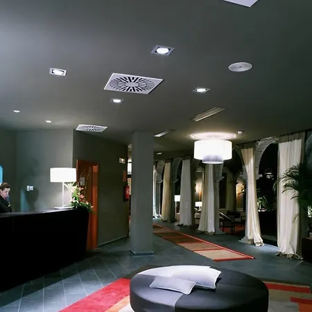 De 4*