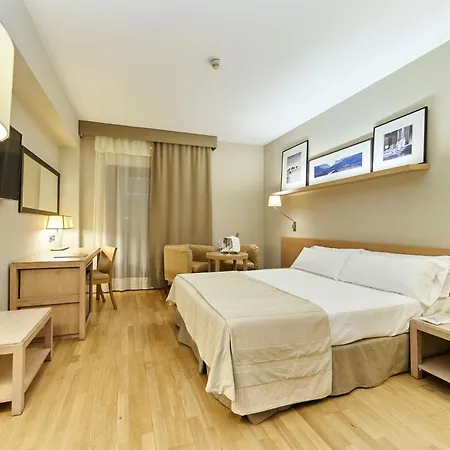 Hotel De 4*