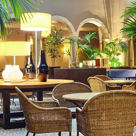 Hotel De 4*